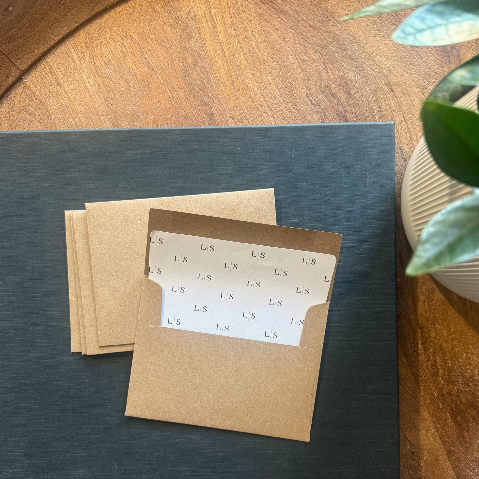 White envelope add-on for notecard set