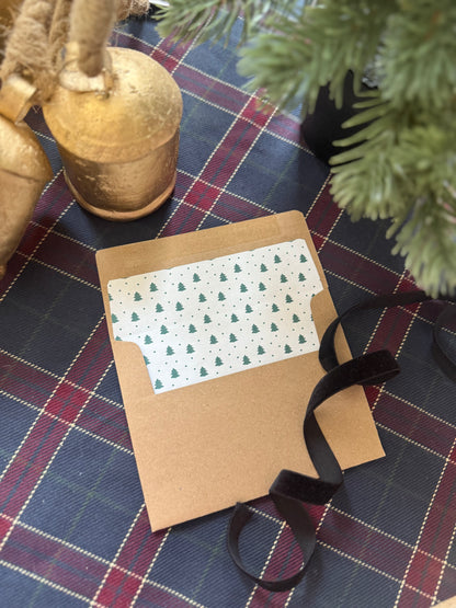 Christmas Tree Envelope Liners with A2 Kraft Envelopes – Pre-Applied Holiday Envelope Inserts