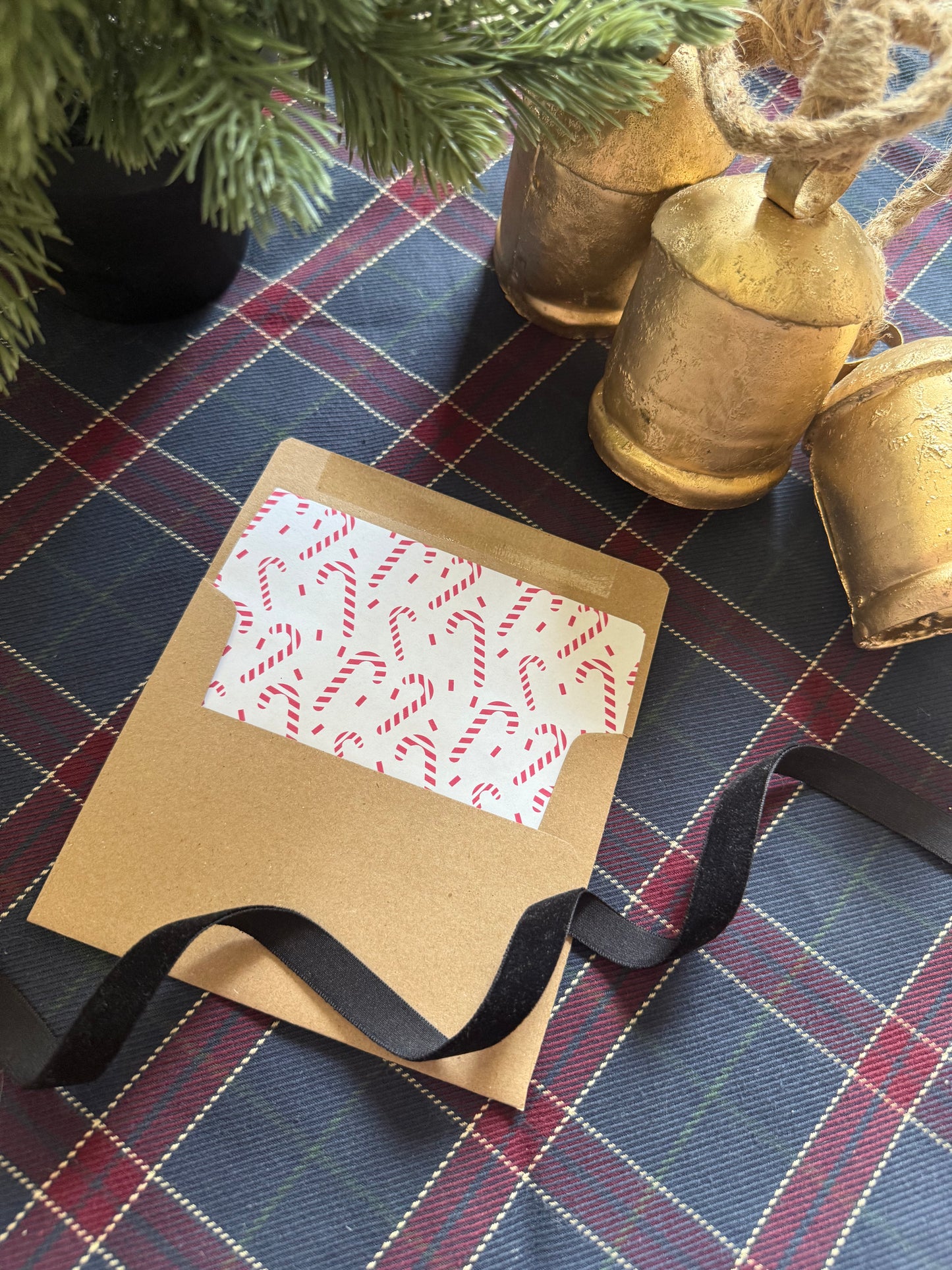 Candy Cane Envelope Liners with A2 Kraft Envelopes – Pre-Lined Holiday Envelopes