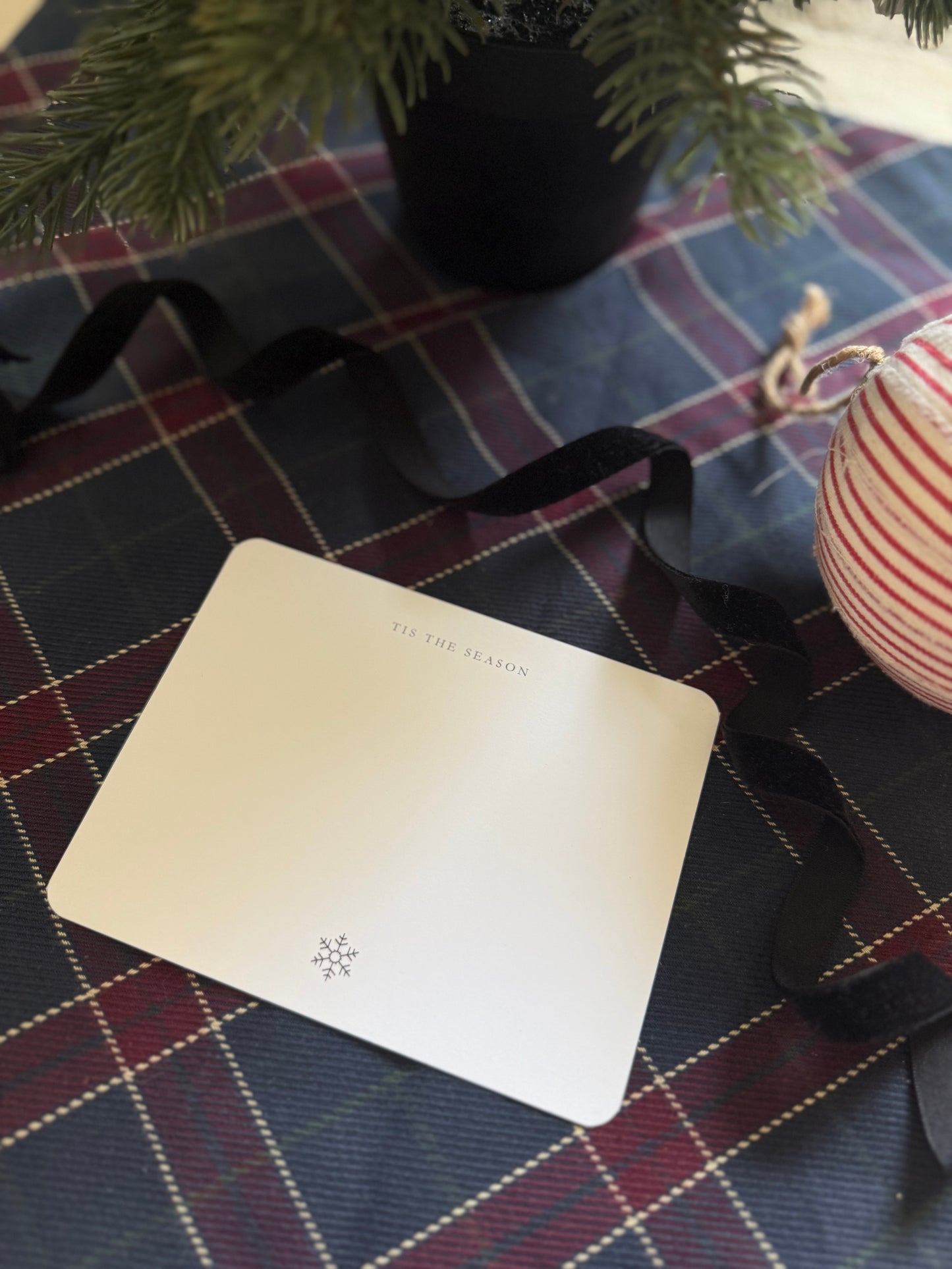 Tis The Season A2 Notecards – Black & White Snowflake Cards